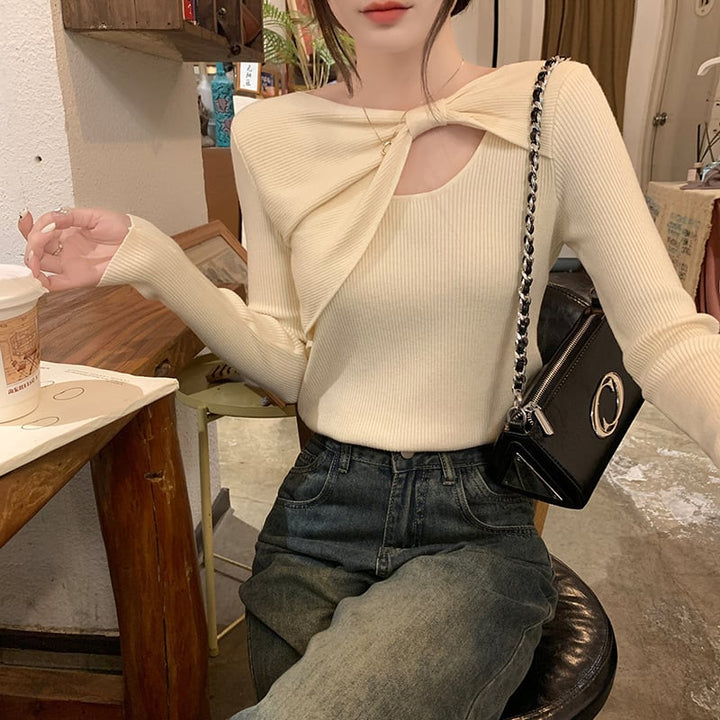 【tops】カットワークニットトップス　M25410