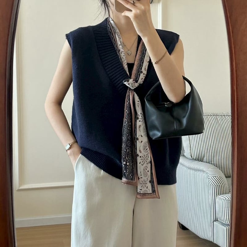 【tops】スカーフ付きニットベスト Q8126