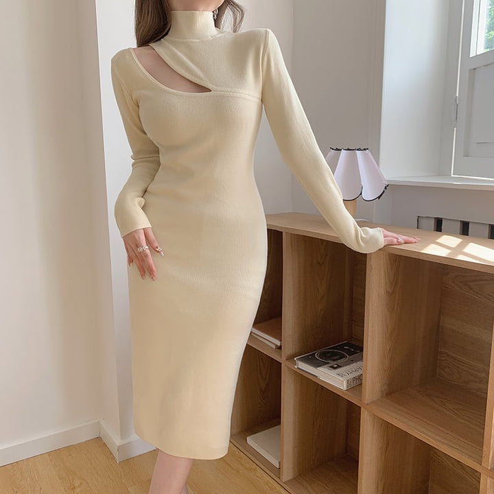 【dress】人気を独占中 カットワークニットワンピース　M17660