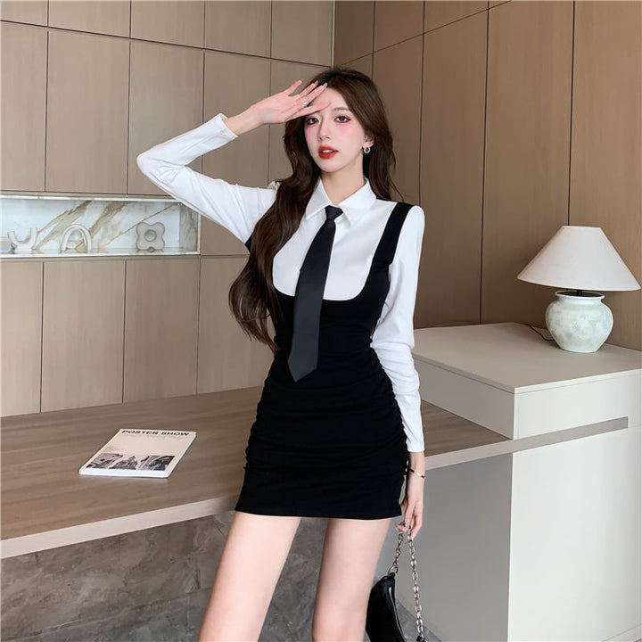 【dress】大人らしい 切り替えデートワンピース着瘦せ　M17139