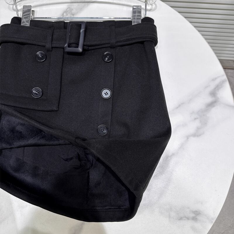 【bottoms】ベルト付きラシャショートパンツ Q7450