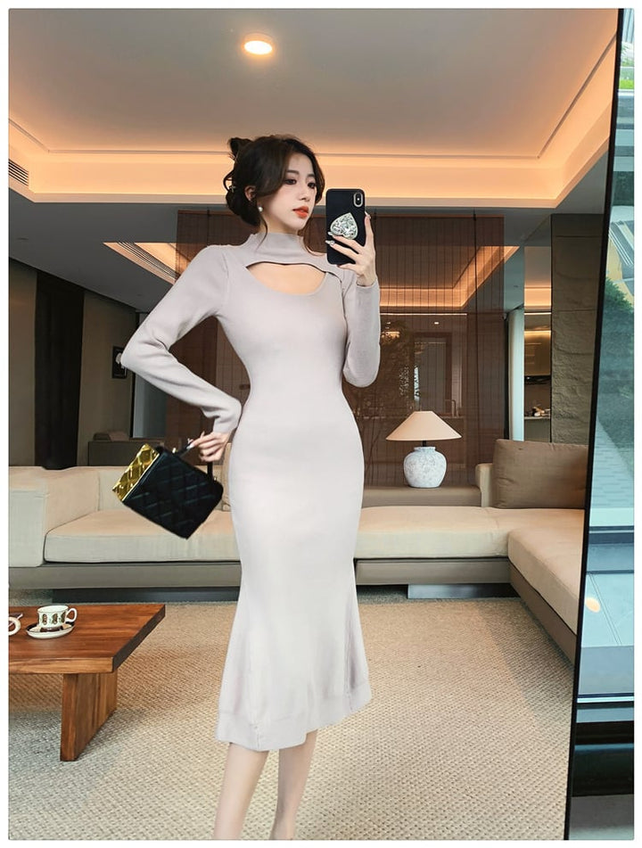 【dress】大人らしい カットワークニットワンピース　M17623