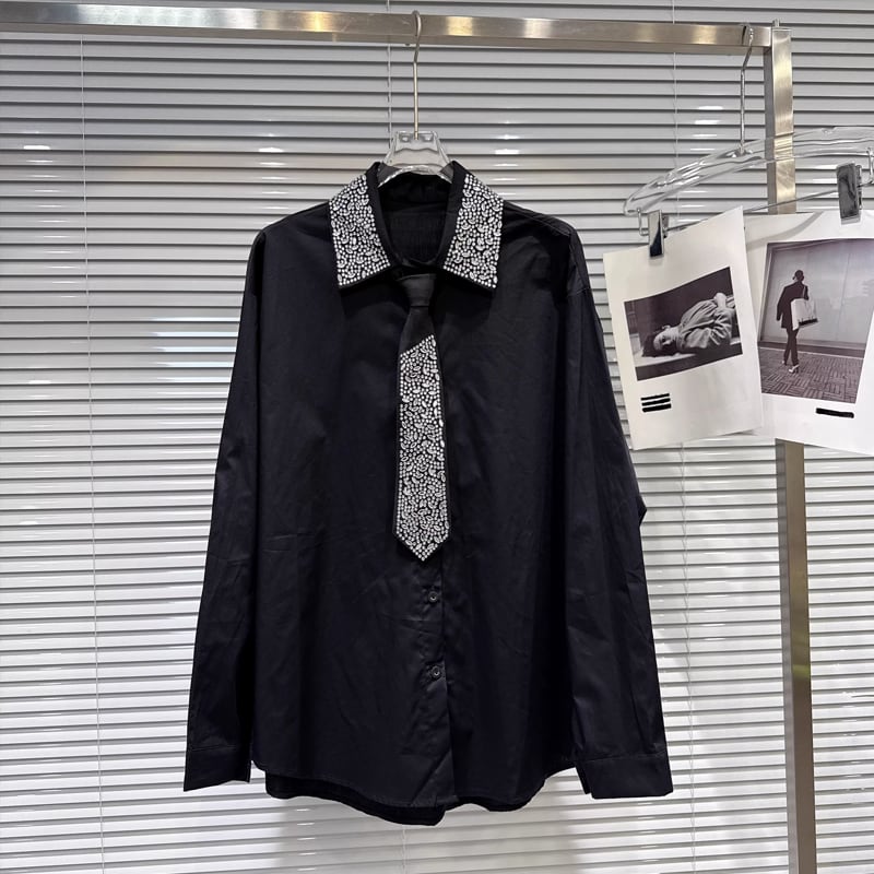 【tops】ラインストーン付きシャツ Q7896