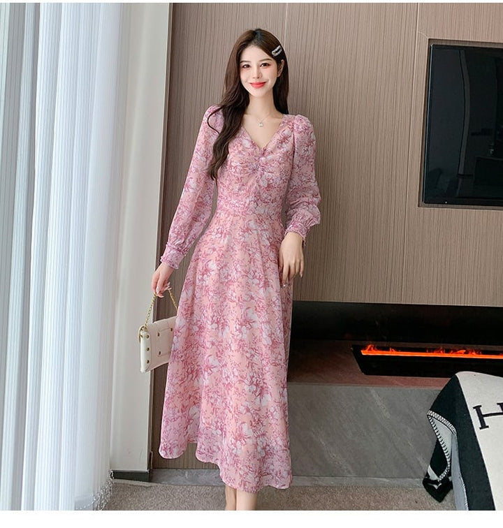 【dress】細身効果抜群♪Vネックスウィート花柄ワンピース　M17257