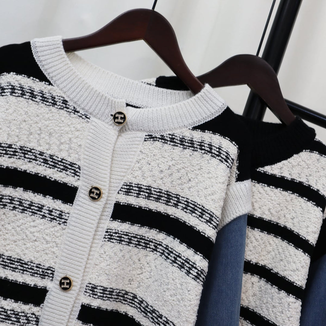 【outer】ボーダー柄ドッキングニットカーデ　M18291
