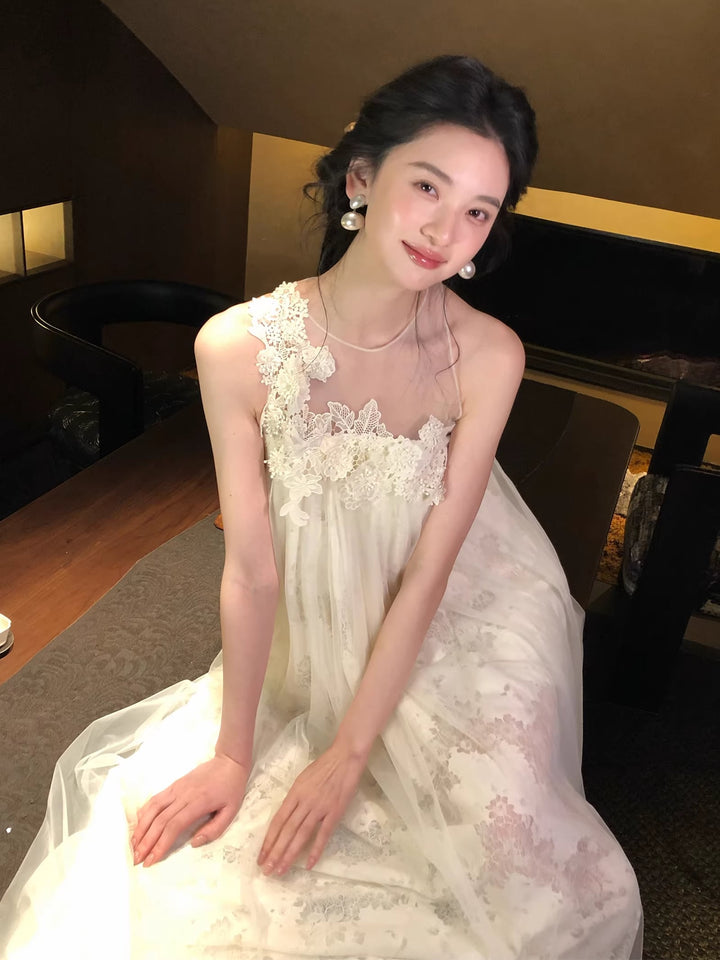 【dress】立体感フラワーノースリーブチュールワンピース Q8409