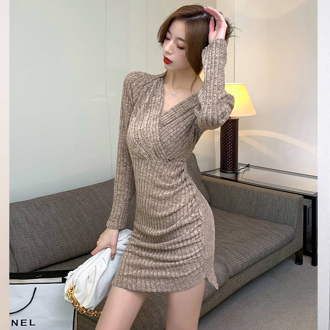 【dress】Vネック無地ニットワンピース　M18180