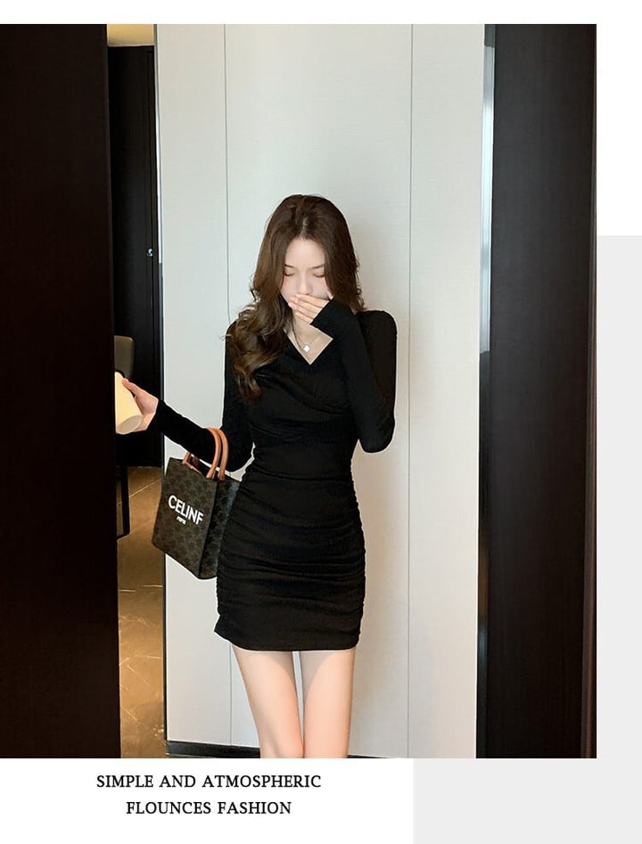 【dress】人気上昇中 シンプルVネックデートワンピース　M17102