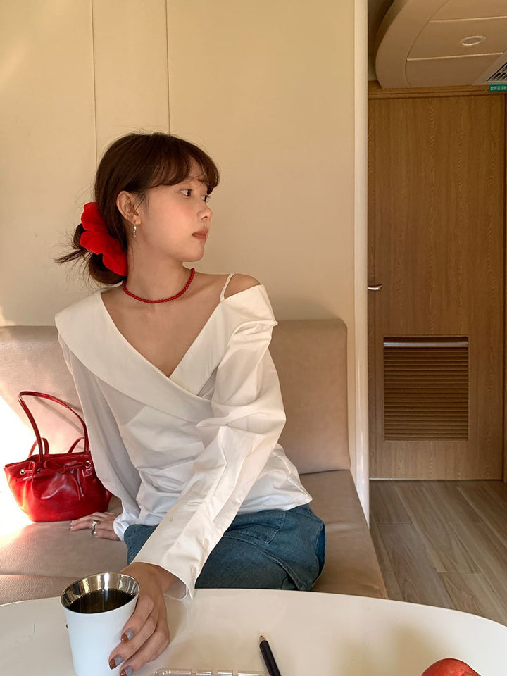 【tops】オフショルダーシャツトップス　M29584