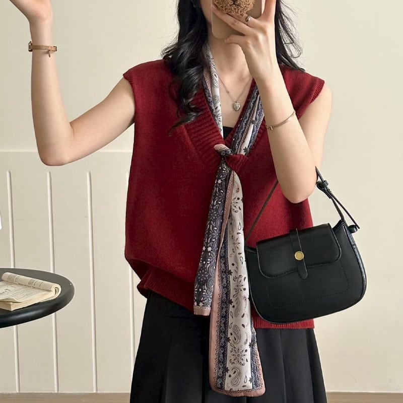 【tops】スカーフ付きニットベスト Q8126