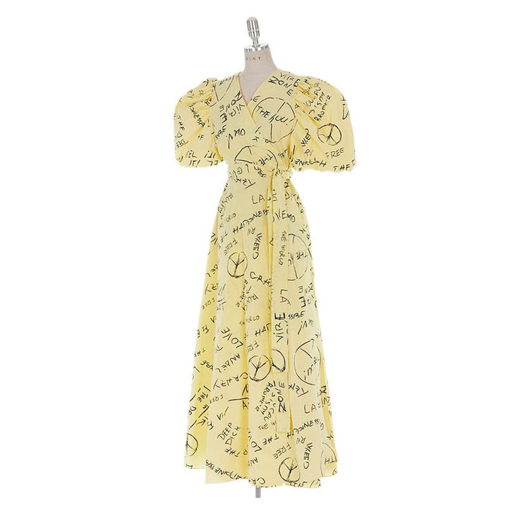 【dress】高級感 エレガントオシャレVネックデートワンピース　M17132