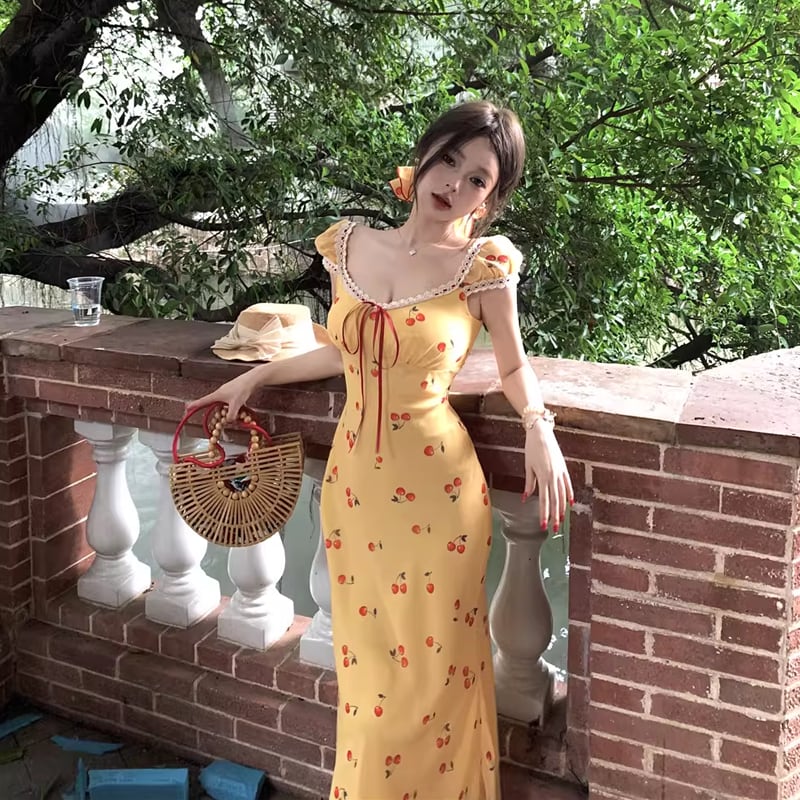 dress】レース付きチェリー柄ワンピース Q8332 – NANASTYLE