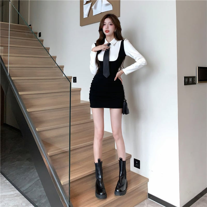 【dress】大人らしい 切り替えデートワンピース着瘦せ　M17139