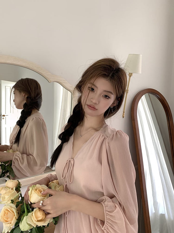 【dress】柔らかくて優しい印象Vネックデートワンピース　M17013