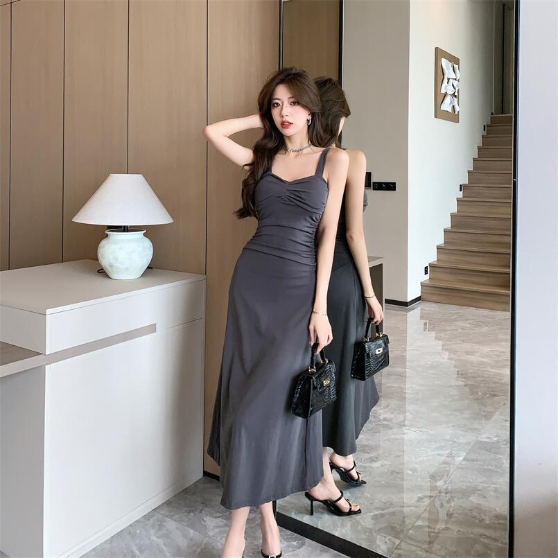 【dress】人気を独占中 キャミワンピース着瘦せ大活躍　M17187