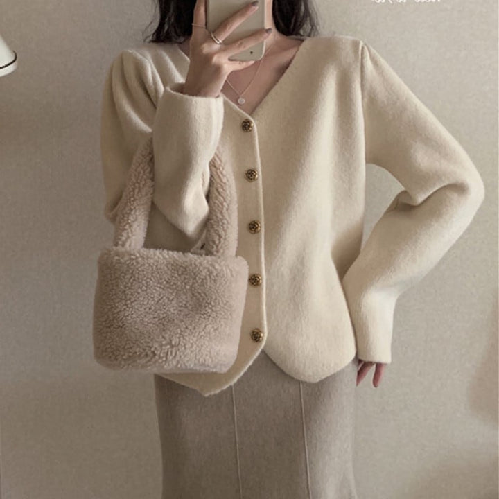 【outer】Vネックボタンデザインニットカーディガン　M17698