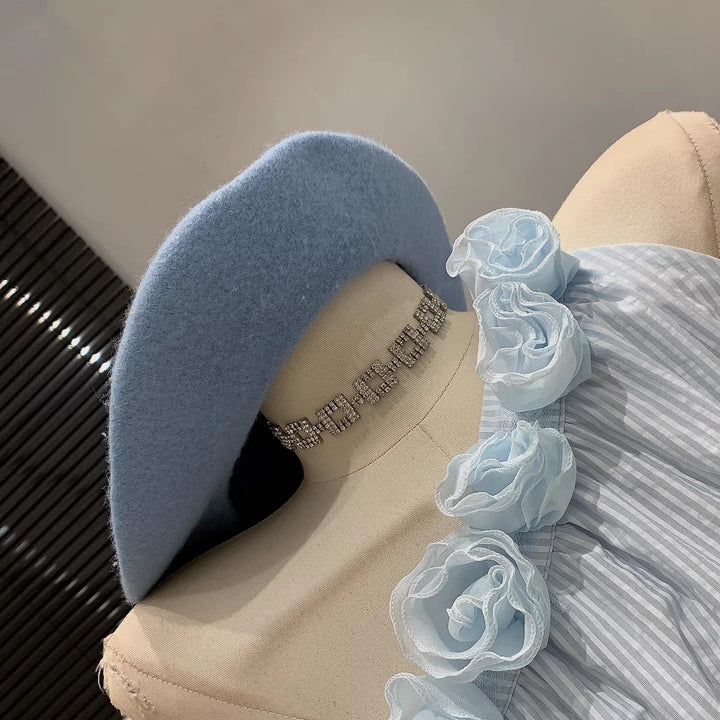 【tops】ストライプ柄ワンショルダー立体感フラワートップス Q8389