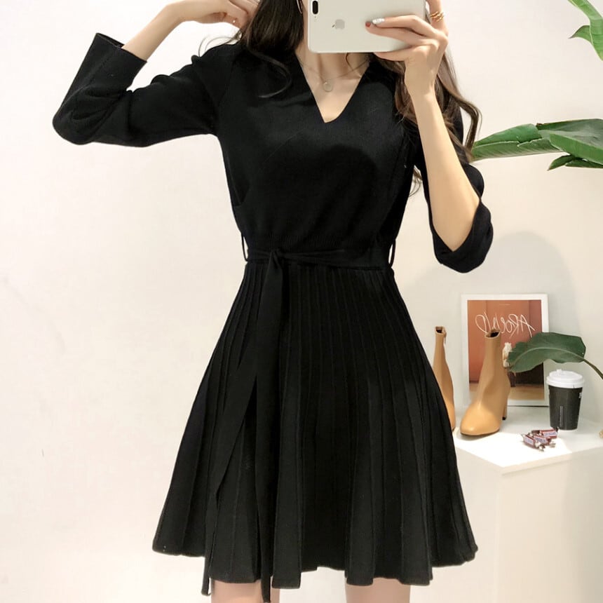 【dress】Vネック無地ニットワンピース　M17900