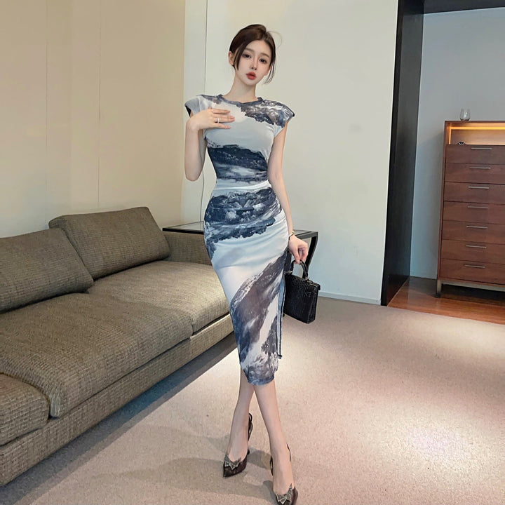 【dress】人気を独占中 プリントデートワンピース着瘦せ　M17005
