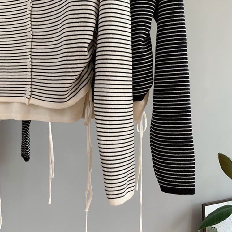 【tops】ボーダー柄切り替えニットトップス　M26522