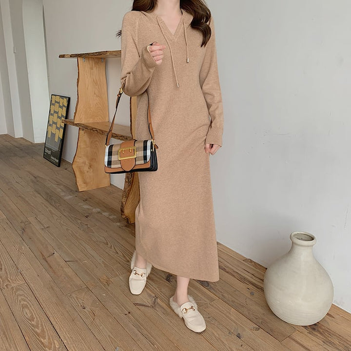【dress】フード付きニットワンピース韓国系超人気　M17661