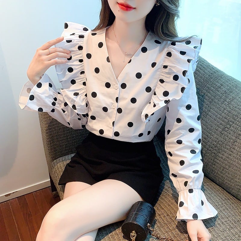 【tops】今季マストバイVネックドット柄シャツトップス　M17151