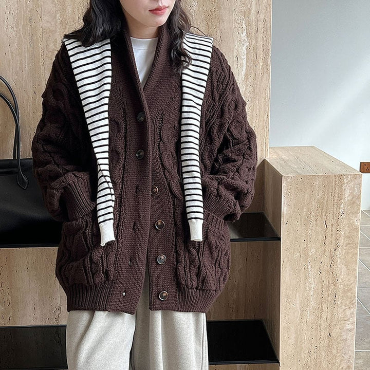 【outer】Vネックニットカーディガン Q7094