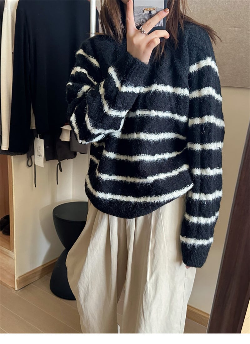 【tops】ボーダー柄ニットセーター　M19330
