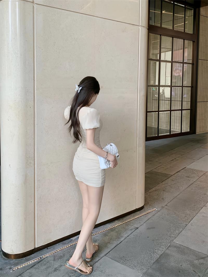 【dress】人気アイテム ! パフスリーブワンピース着瘦せオシャレ　M16768