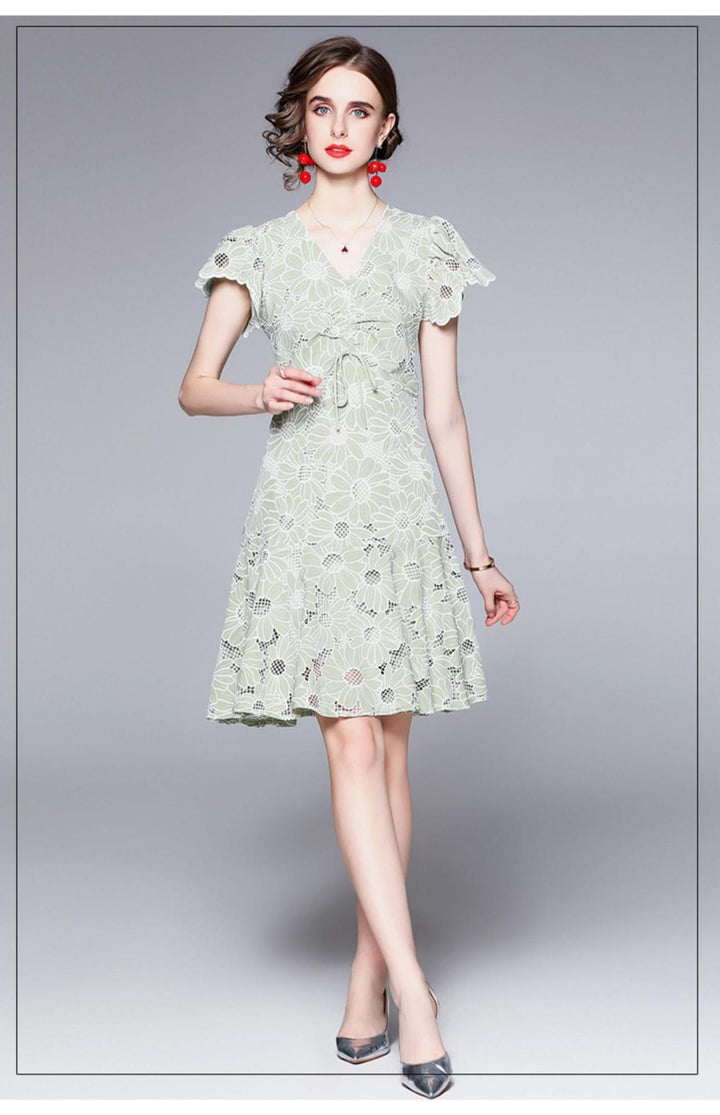 【dress】エレガントカットワークフリルデートワンピース　M17450