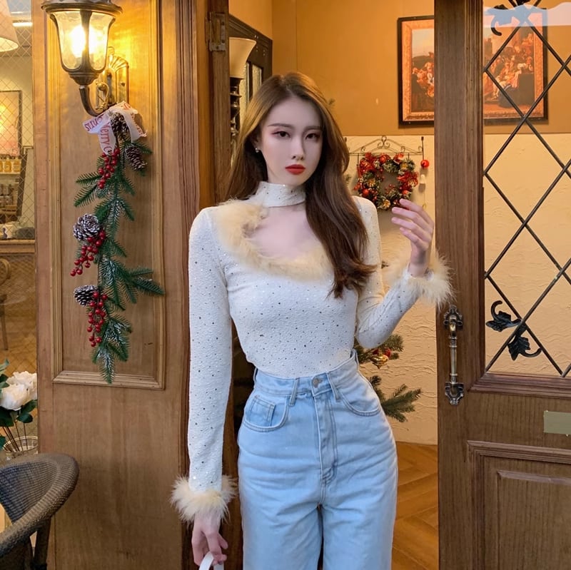 【tops】ファーキラキラカットワークトップス　M18075