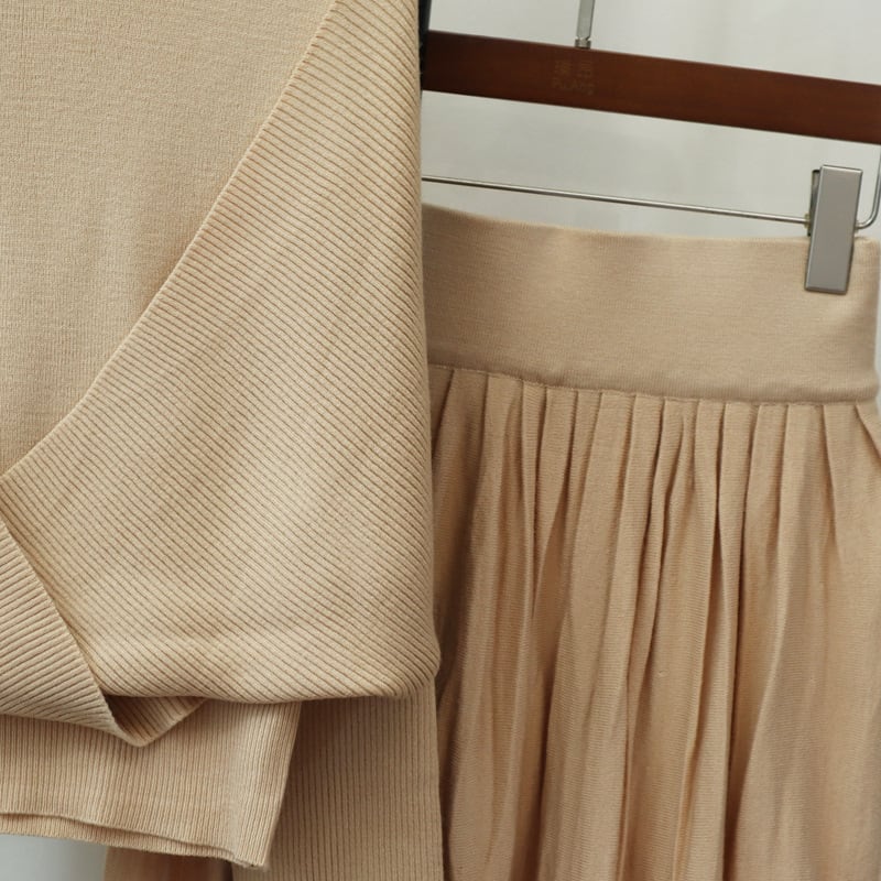 【set】オフショルダーニットセーター+スカートセット　M26725