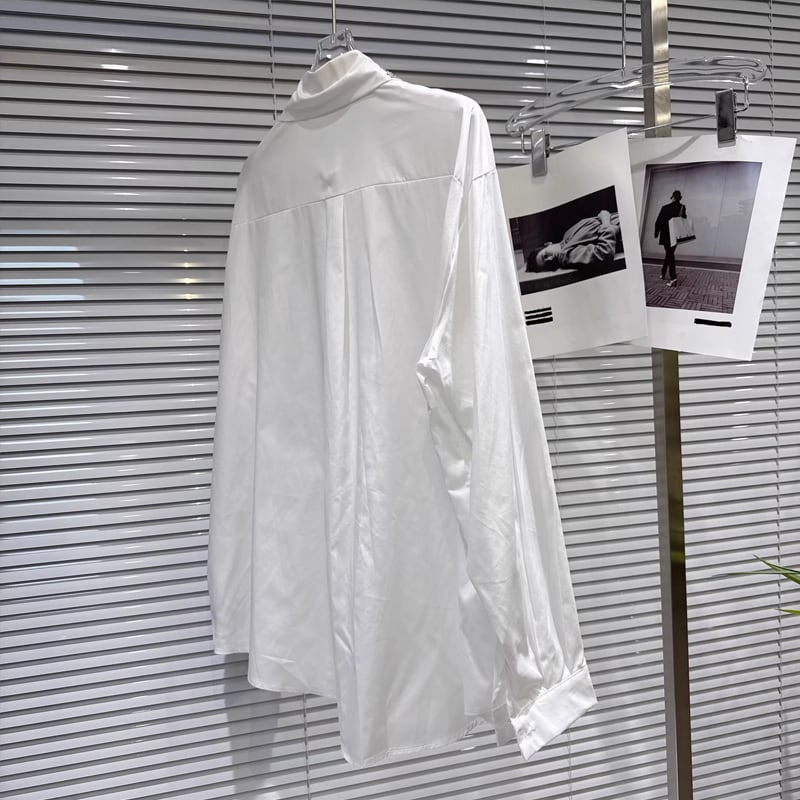 【tops】ラインストーン付きシャツ Q7896