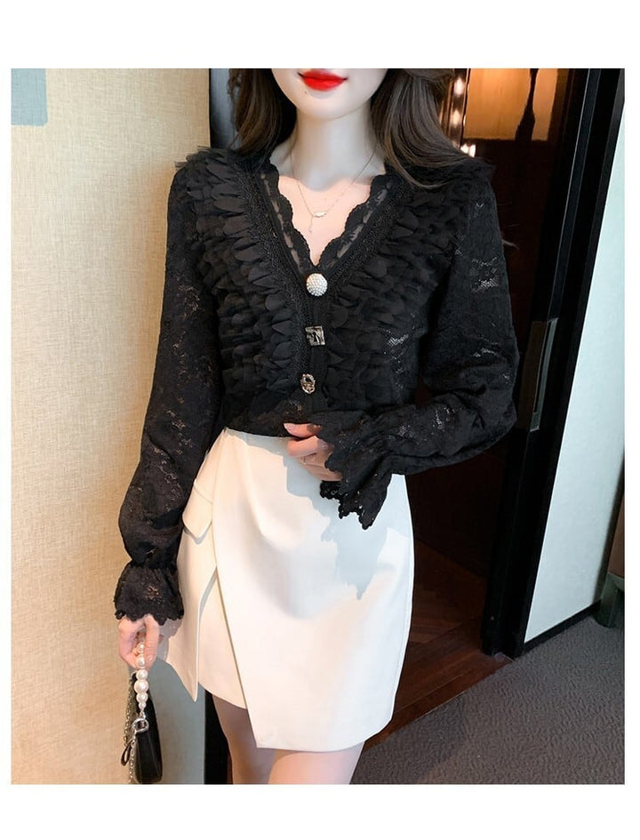 【tops】気質満点大人可愛いVネックレーストップス　M17604