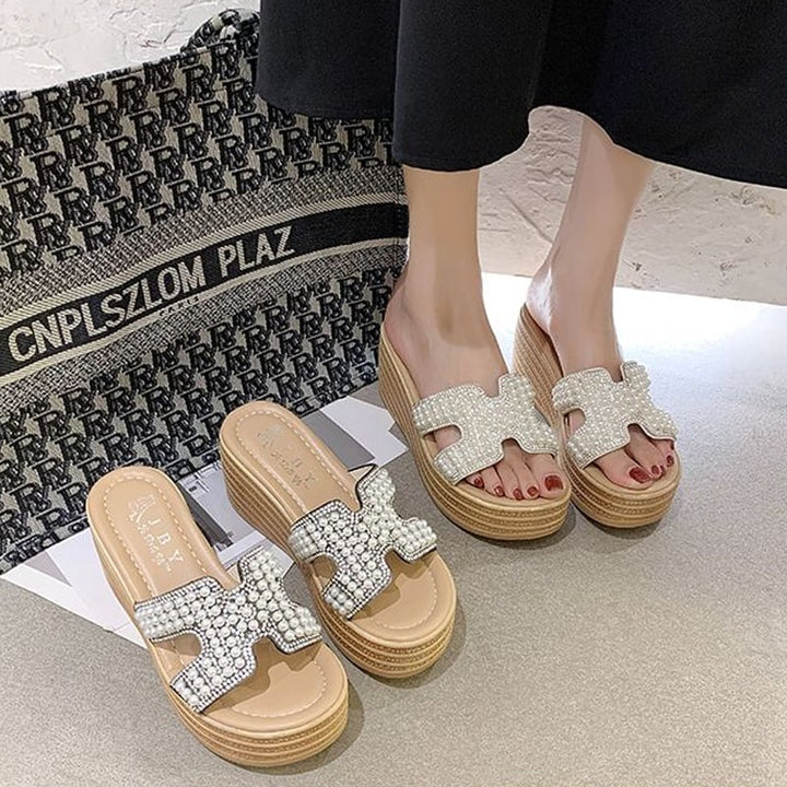 【Shoes】パール付き厚底サンダル Q8432