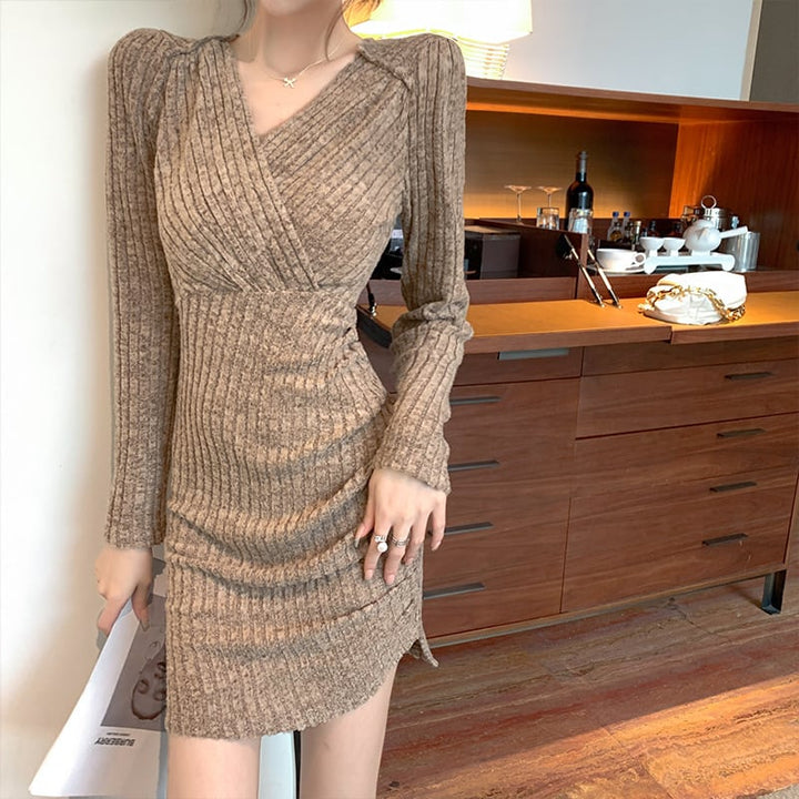 【dress】Vネック無地ニットワンピース　M18180
