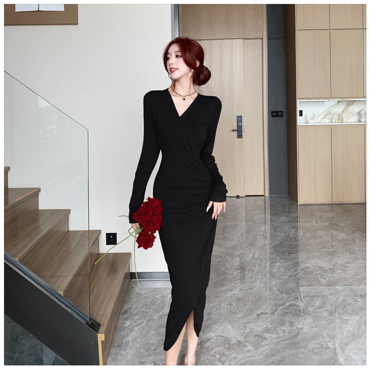 【dress】細身効果抜群♪Vネックスリットニットワンピース　M17486