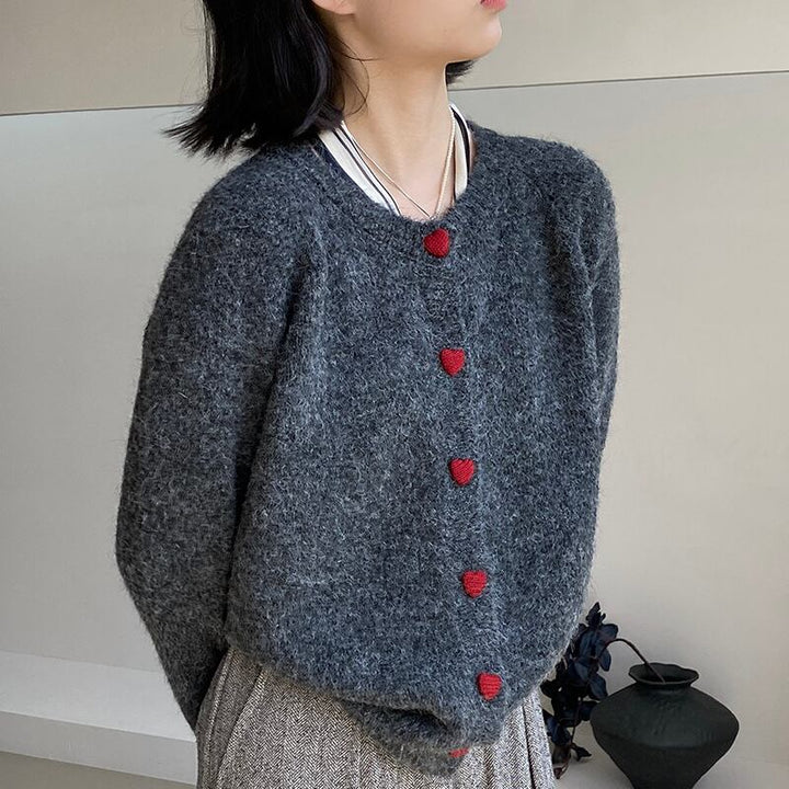 【outer】ハートボタンニットカーディガン Q7239
